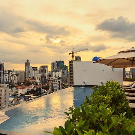 Ocean Hotel Phnom Penh Exterior foto